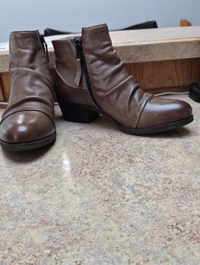 Miz Mooz Zip Ankle Boots Size 38 (7 1/2)